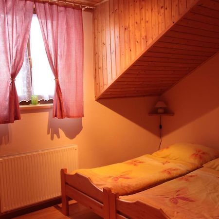 Rekreacny Dom Pod Dedovou Hotel Ошчадница Екстериор снимка